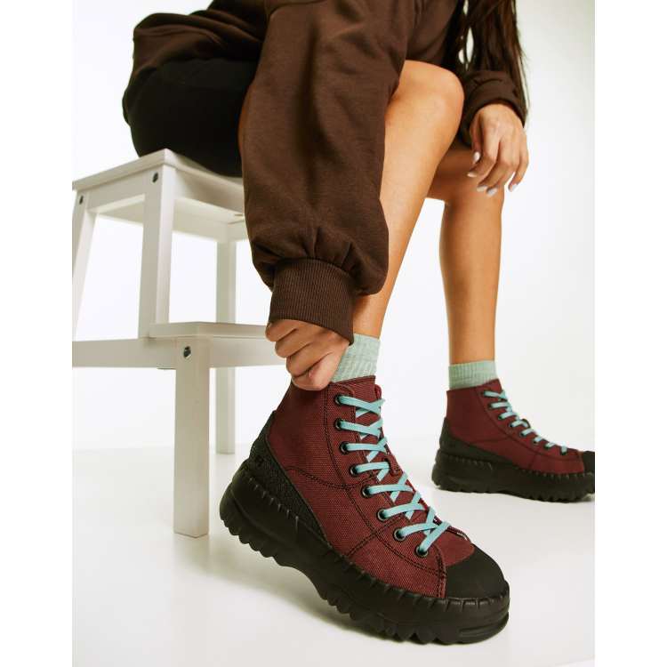 lace up walking boots