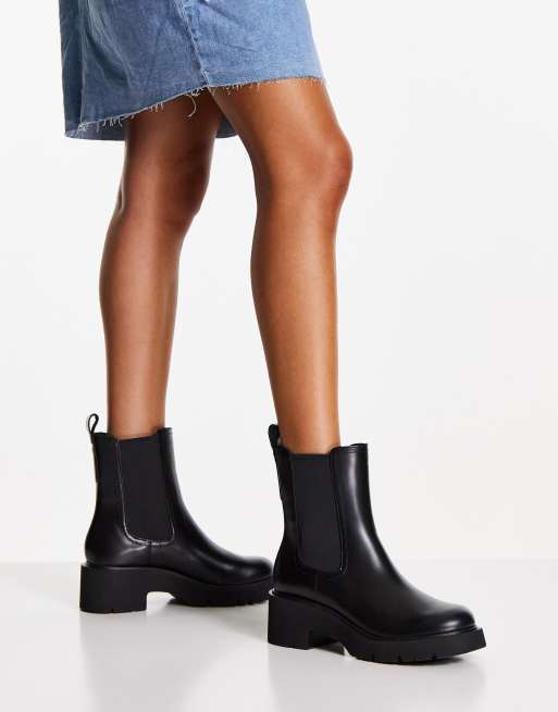 Camper leather heeled chelsea boots in black