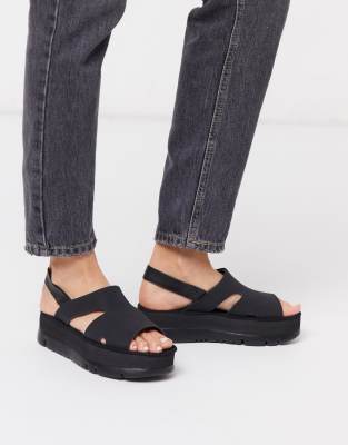 Camper Oruga flatform sandal in black 