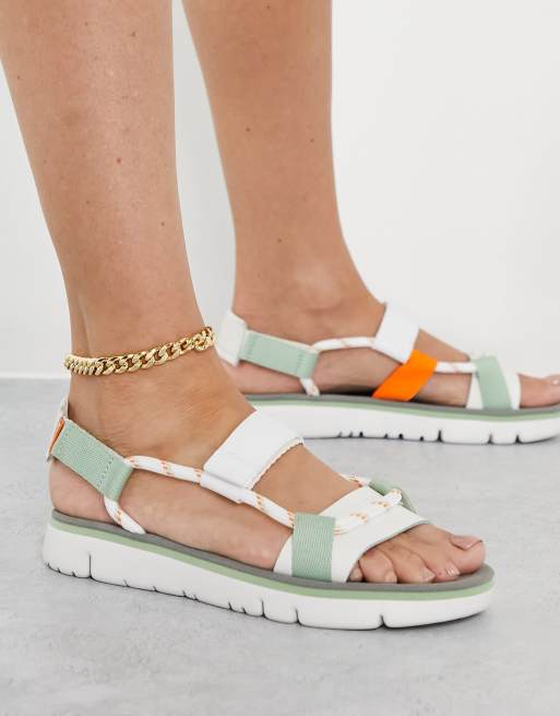 kleding stof Op de een of andere manier Papa Camper - Oruga W's - Platte sandalen in wit mix | ASOS