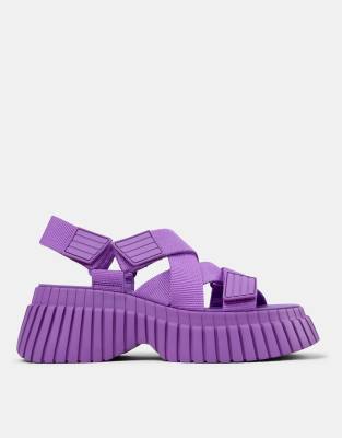 Camper - Sandalen in Lila mit überkreuzten Riemen