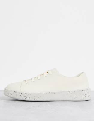 Camper - Sneakers minimal color crema con suola puntinata | ASOS