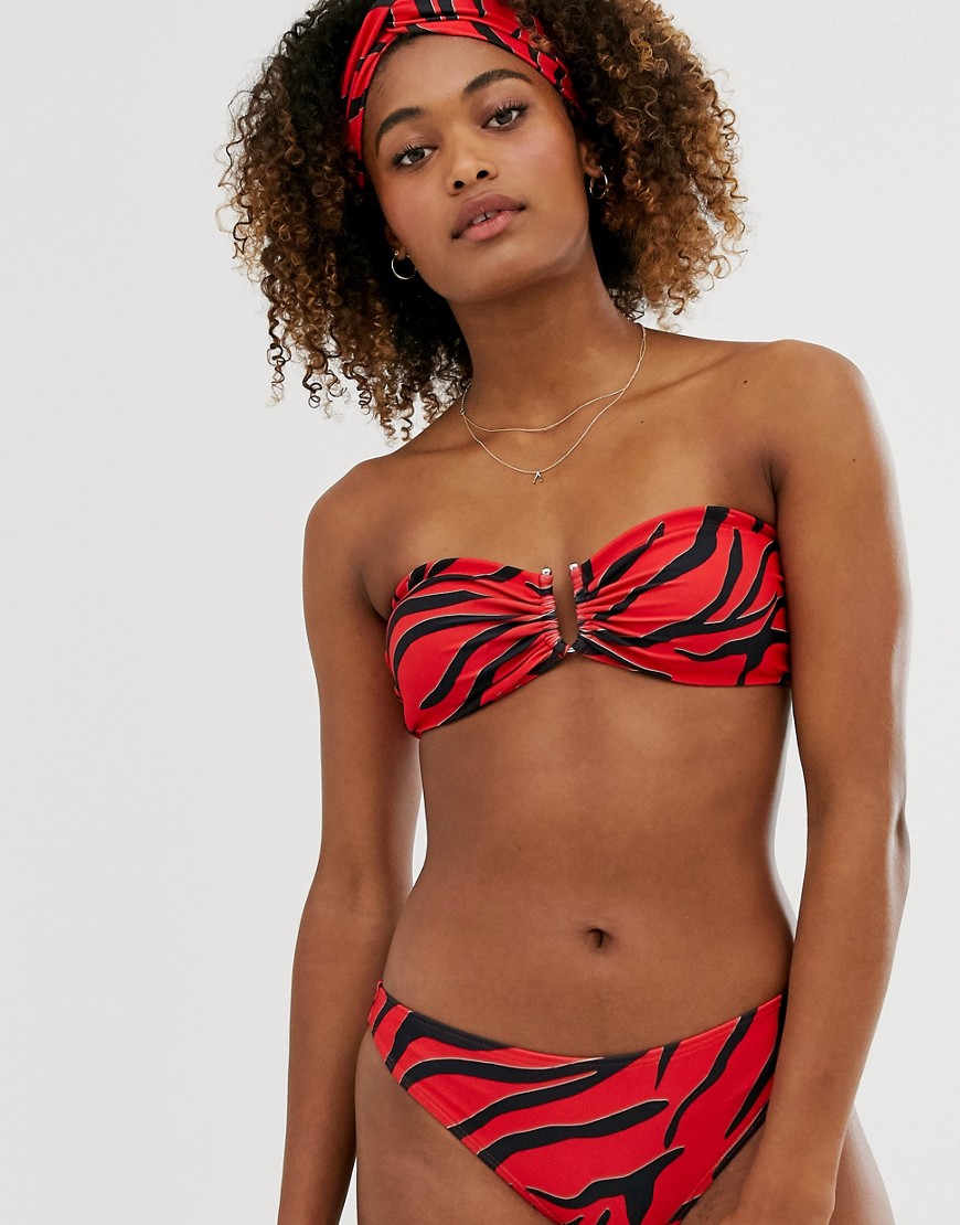 Cana bikiniunderdel med zebraprint fra Gestuz-Rød