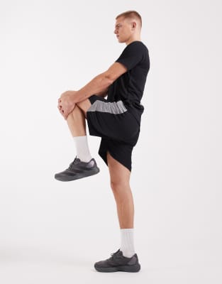 Capo Active Performance Logo Shorts In Black