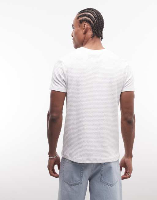 CAPO – Biały fakturowany T-shirt premium o splocie koszykowym, 4 z 5