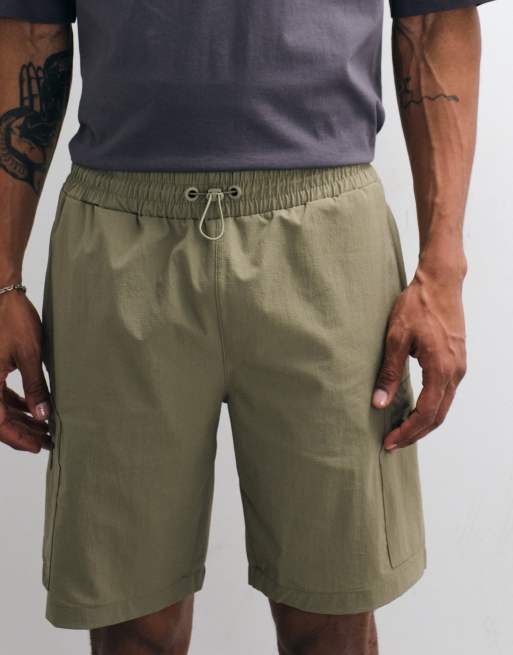 CAPO – Funktionale Utility-Cargo-Shorts in Olivgrün, 3 von 5