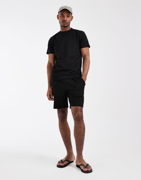 CAPO – Strukturiertes Set in Schwarz mit geometrischem Muster, bestehend aus T-Shirt und Shorts - view 1