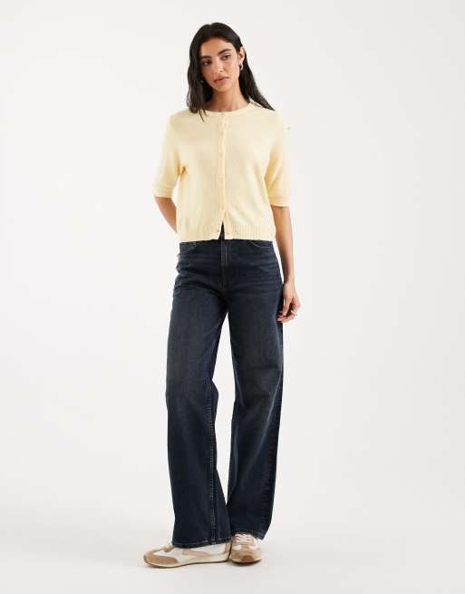Cárdigan amarillo dorado de manga corta con cuello redondo de punto de Vero Moda, 3 de 4