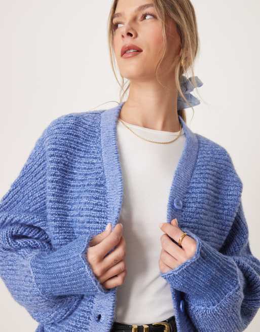 Cárdigan azul con mangas murciélago y cuello de pico de punto de ASOS DESIGN, 2 de 4