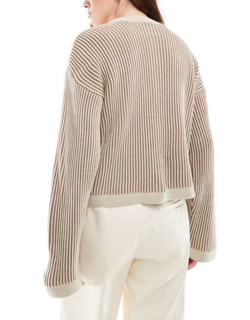 Cárdigan beis con cuello redondo y detalles plisados de ASOS DESIGN, 4 de 4