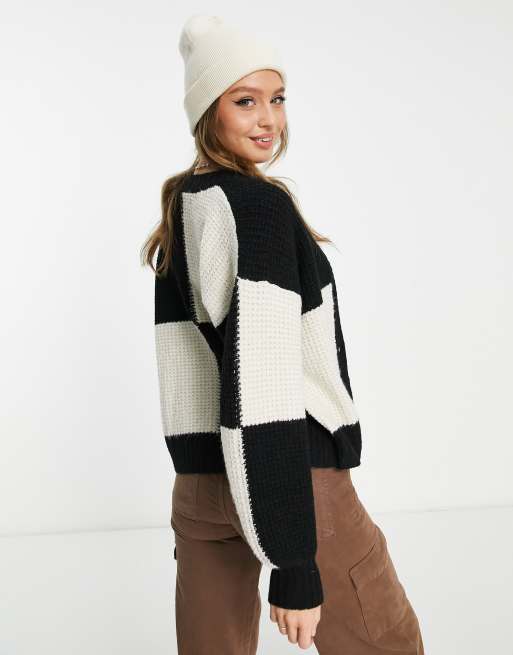 Cárdigan blanco hueso y negro con diseño color block de Monki, 2 de 4