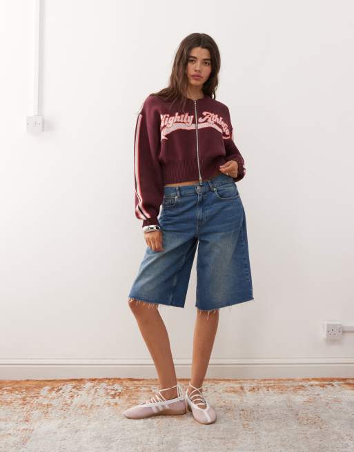 Cárdigan burdeos estilo bomber con cremallera y estampado deportivo "Slightly Athletic" de punto de Monki, 2 de 4