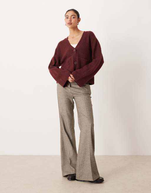 Cárdigan burdeos holgado con bolsillos de punto de Gina Tricot, 4 de 4
