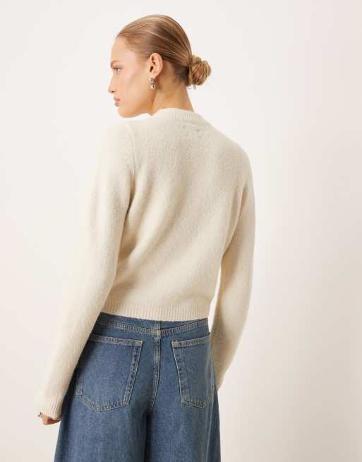Cárdigan color crema con lazos delanteros de strass de ASOS DESIGN, 4 de 4