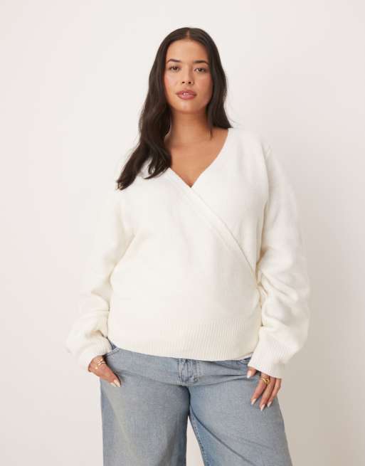 Cárdigan color crema cruzado de punto de ASOS DESIGN Curve, 4 de 4