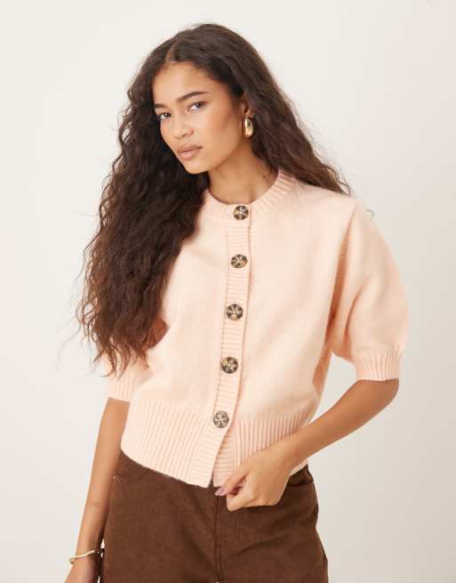 Cárdigan color melocotón de manga corta con cuello redondo y cintura entallada de ASOS DESIGN
