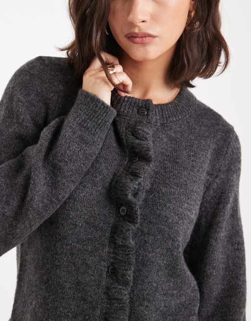 Cárdigan gris carbón con detalle de volante de punto de ASOS DESIGN, 3 de 4