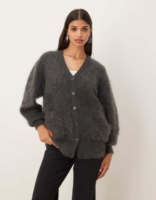 Cárdigan gris carbón de corte boyfriend de lana de mohair de ASOS DESIGN