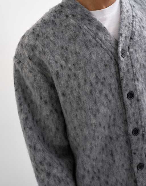 Cárdigan gris con estampado de leopardo de mezcla de lana texturizada de Topman, 5 de 5