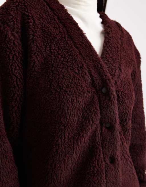 Cárdigan largo color higo extragrande de borreguito afelpado de ASOS DESIGN, 3 de 4