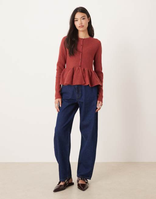 Cárdigan rojo intenso estructurado con sobrefalda en el bajo de ASOS DESIGN, 2 de 4