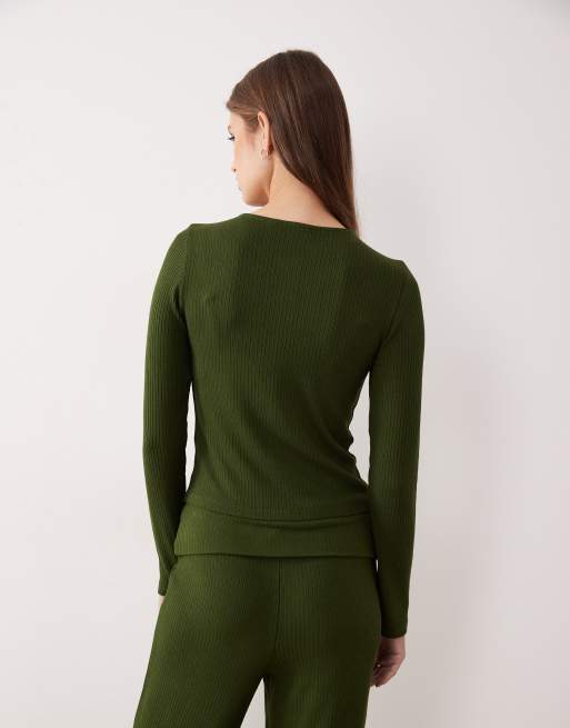 Cárdigan verde oliva oscuro entallado de manga larga de canalé de ASOS DESIGN, 3 de 4