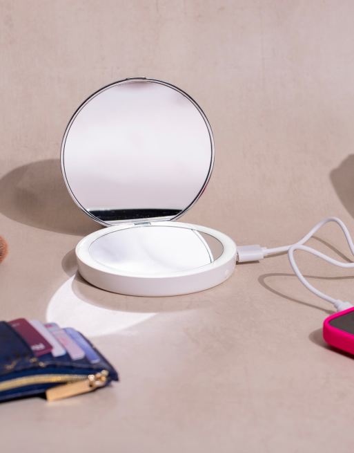 Cargador portátil con espejo compacto con luz LED Flip 'n' Charge de StylPro