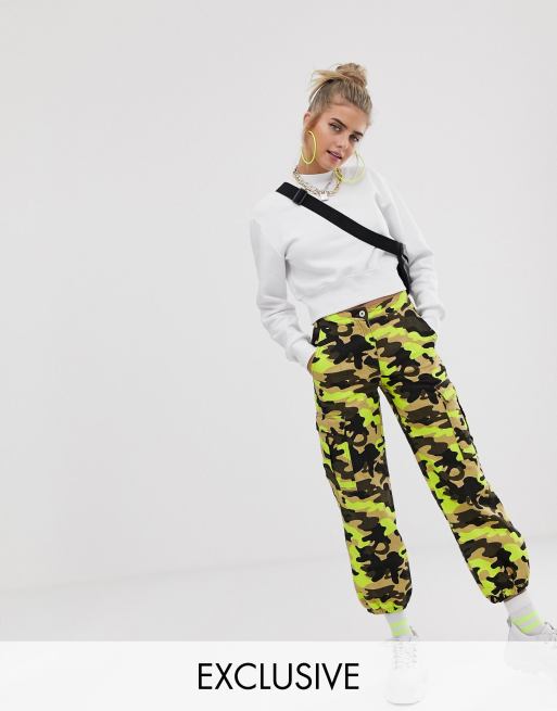 Cargobukser i camouflage fra COLLUSION