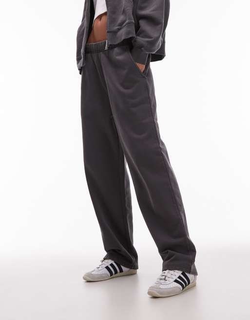 Carhartt WIP benton joggers in washed black, 2 of 5