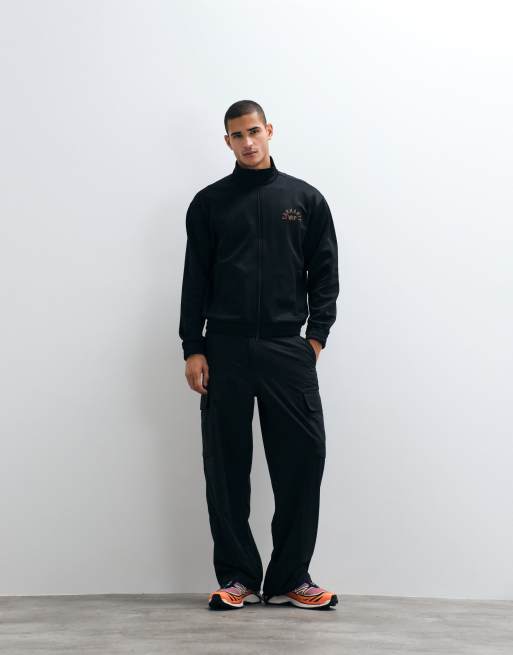 Carhartt WIP Bolon sweat jacket in black, 2 of 5