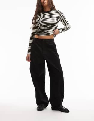 Carhartt WIP - Brady - Locker geschnittene Hose in Schwarz