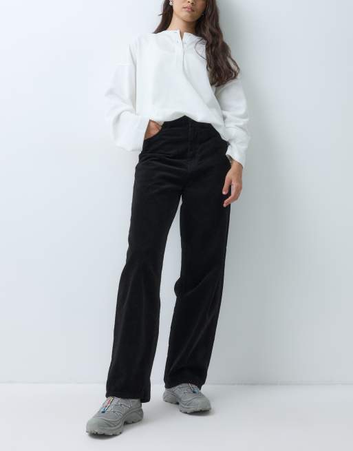 Carhartt WIP Brandon manchesterbyxor med ledig passform i svart, 2 av 5