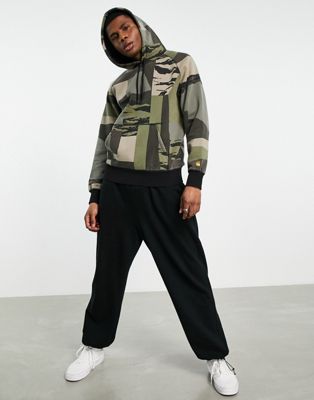 Carhartt WIP chase hoodie in camo