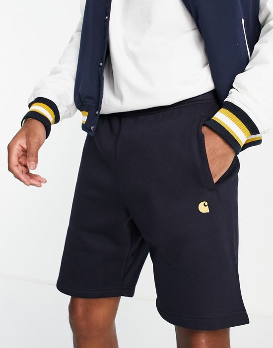 https://images.asos-media.com/products/carhartt-wip-chase-sweat-shorts-in-navy/202127935-1-navy?$n_550w$&wid=550&fit=constrain