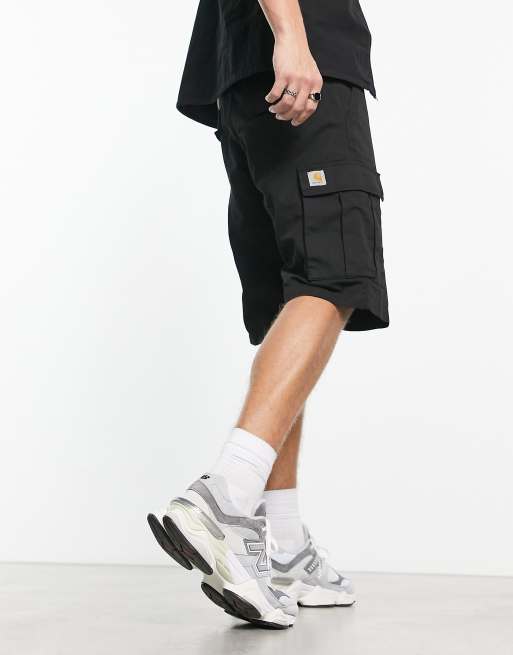 Carhartt WIP – Cole – Lässig geschnittene und stückgefärbte Cargoshorts in Schwarz, 4 von 4