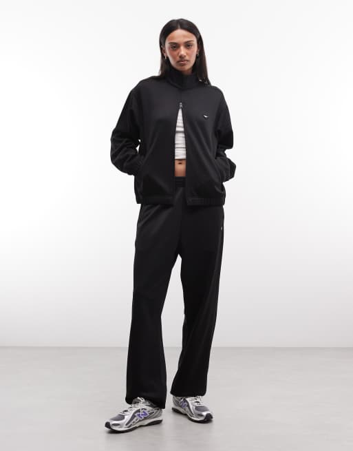 Carhartt WIP Conny jacket in black (part of a set), 2 of 4