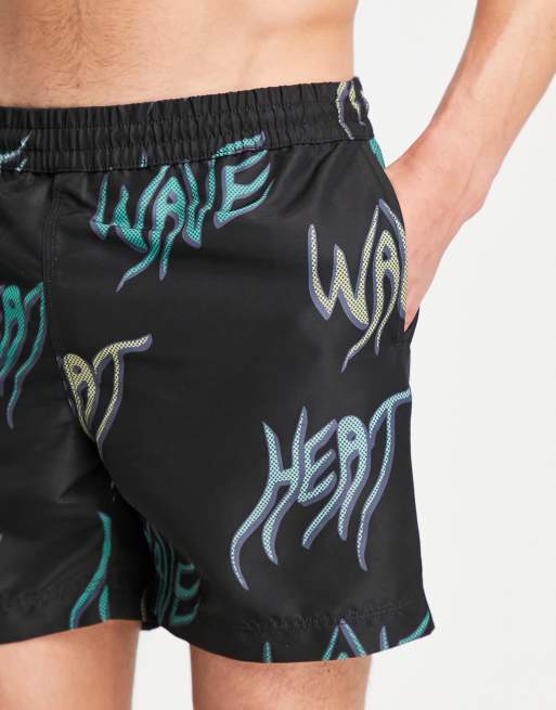 Carhartt WIP – Drift – Czarne szorty kąpielowe z nadrukiem „Heatwave”