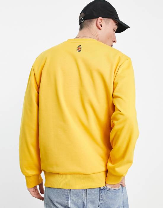 https://images.asos-media.com/products/carhartt-wip-geo-script-sweatshirt-in-yellow/201682362-3?$n_550w$&wid=550&fit=constrain