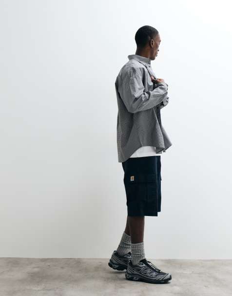Carhartt WIP – Granatowe szorty bojówki o regularnym kroju - view 1
