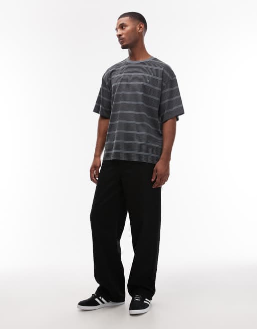 Carhartt WIP – Hanson – Grön och svart, randig t-shirt i oversize, 2 av 5