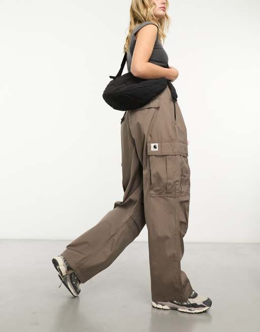 Carhartt WIP – Jet – Sehr locker geschnittene Cargohose in Braun