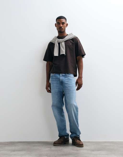 Carhartt WIP Lambert relaxed fit t-shirt in dark brown, 2 of 5