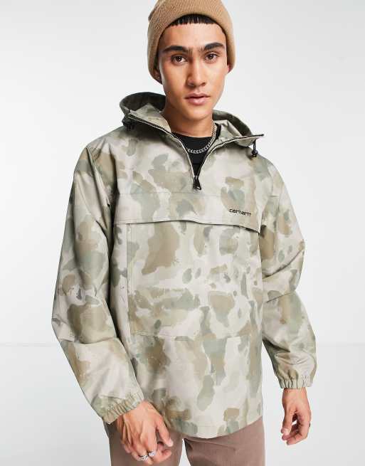 Carhartt WIP - Let vindjakke i camouflagefarver