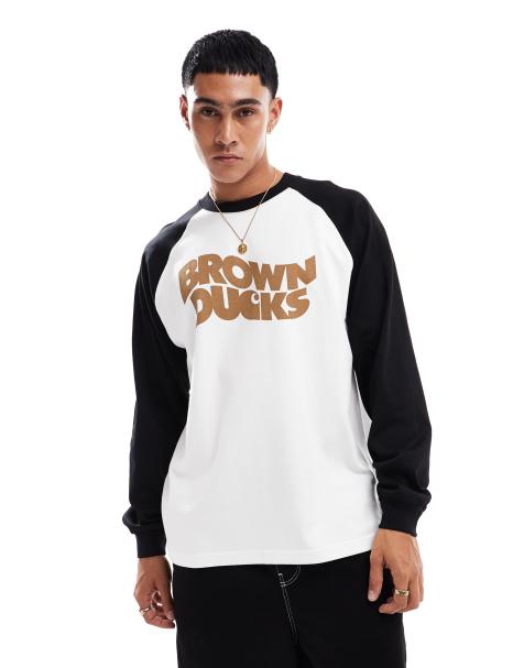 Carhartt WIP long sleeve ducks baseball t-shirt in white - view 1