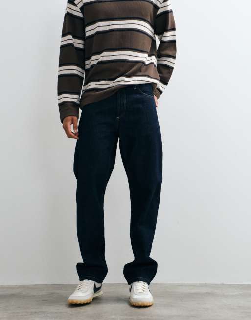Carhartt WIP Marlow relaxed straight fit tapered jeans in blue rinse, 2 of 5