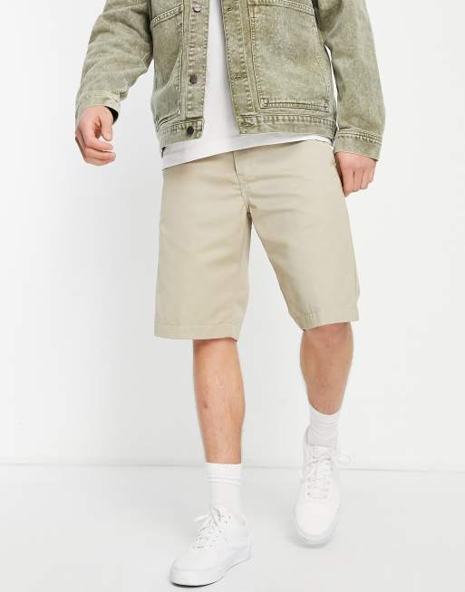 Carhartt WIP – Master – Beżowe luźne szorty chinosy