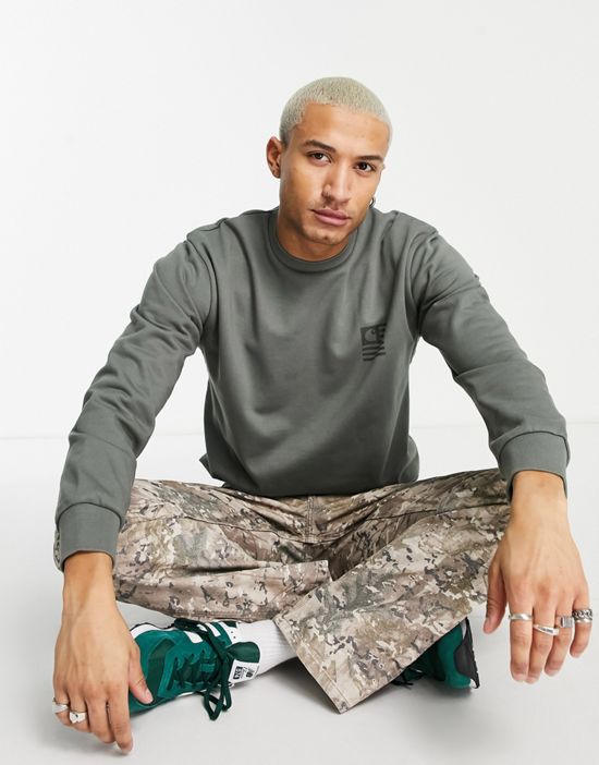 https://images.asos-media.com/products/carhartt-wip-medley-state-backprint-sweatshirt-in-green/202124785-2?$n_550w$&wid=550&fit=constrain