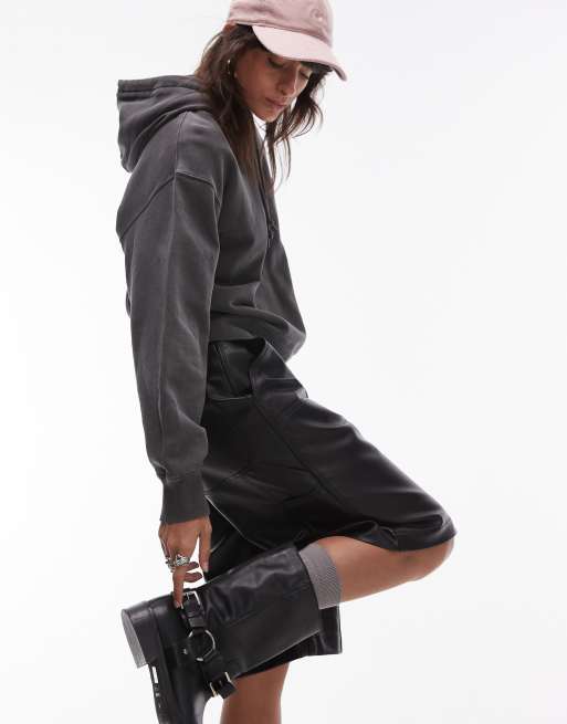 Carhartt WIP - Norwich - Short van imitatieleer in zwart, 2 van 5