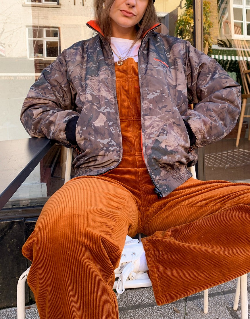 Carhartt WIP - Omkeerbaar jack in camouflageprint en oranje fleece-Multi