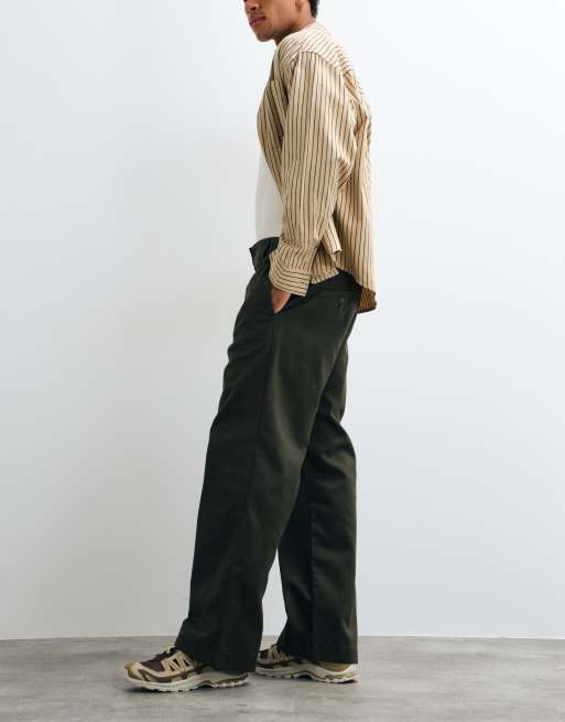 Carhartt WIP pantalones tapered de corte relajado en caqui, 3 de 5